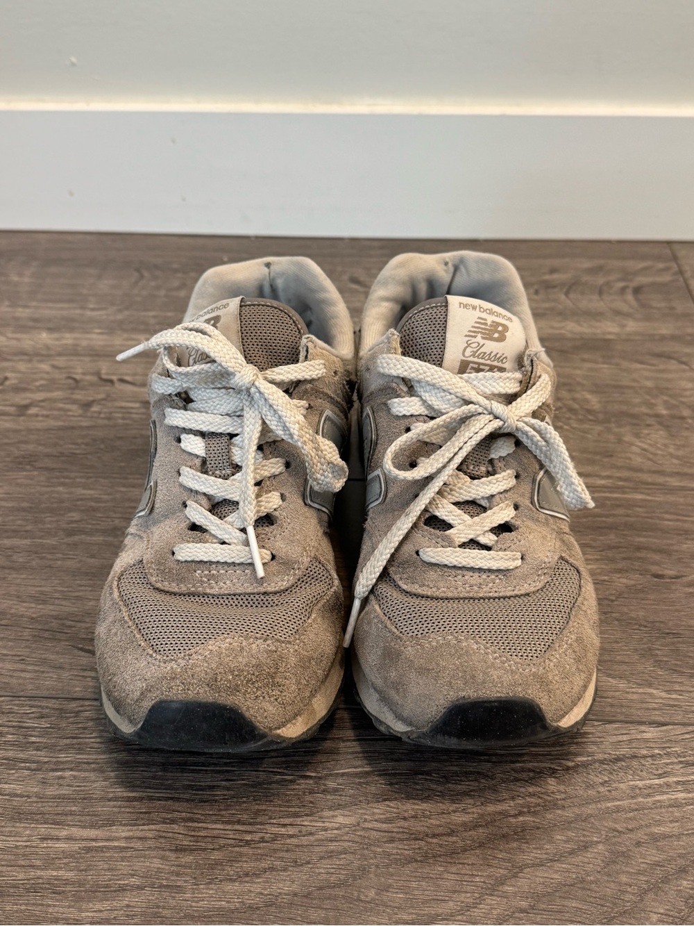New Balance 574 Sneakers - Picture 2 of 9